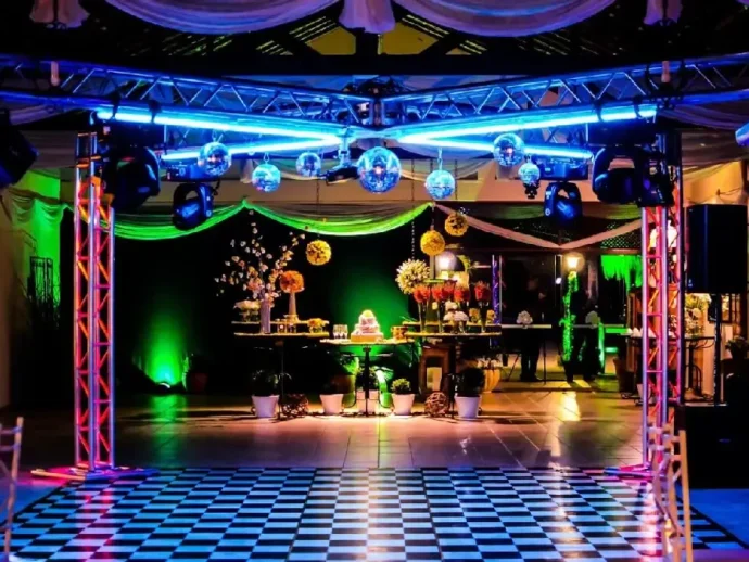 Estrutura em X casamento