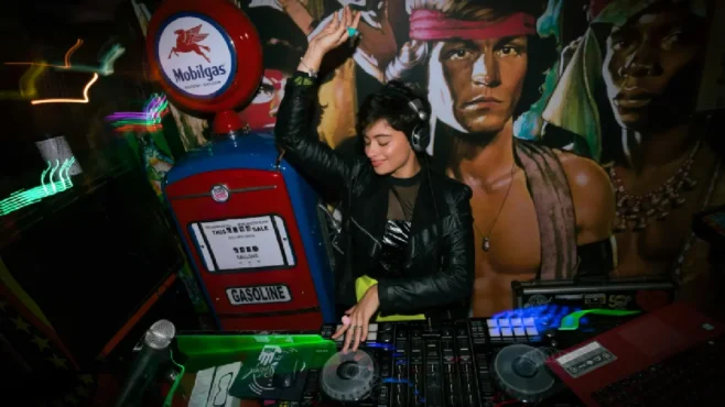O que faz uma agência de DJs e por que contratar um DJ por ela